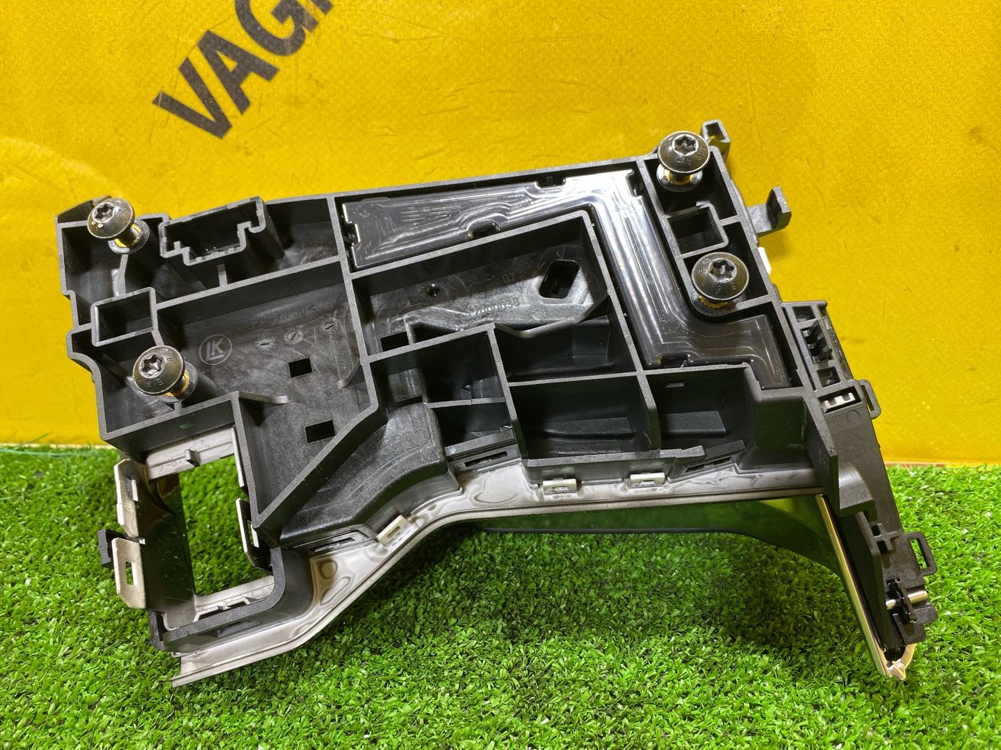 ручка кулисы КПП Audi e-tron Sportback 1 поколение 2020, электро, 4KR713041A - фото №6