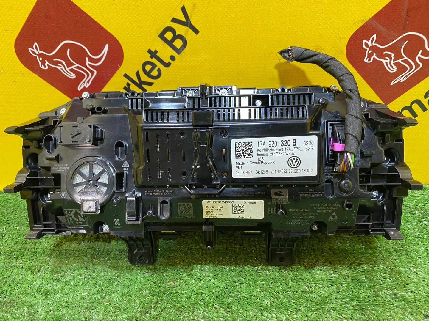 щиток приборов (приборная панель) Volkswagen T-Roc 1 поколение 2022, 2.0 л., бензин, 17A920320B - фото №4
