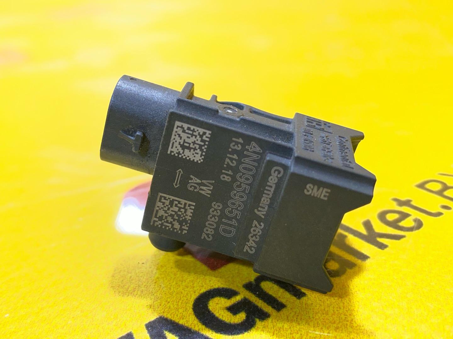 датчик удара Audi A8 D5 2019, 3.0 л., дизель, 4N0959651D - фото №4