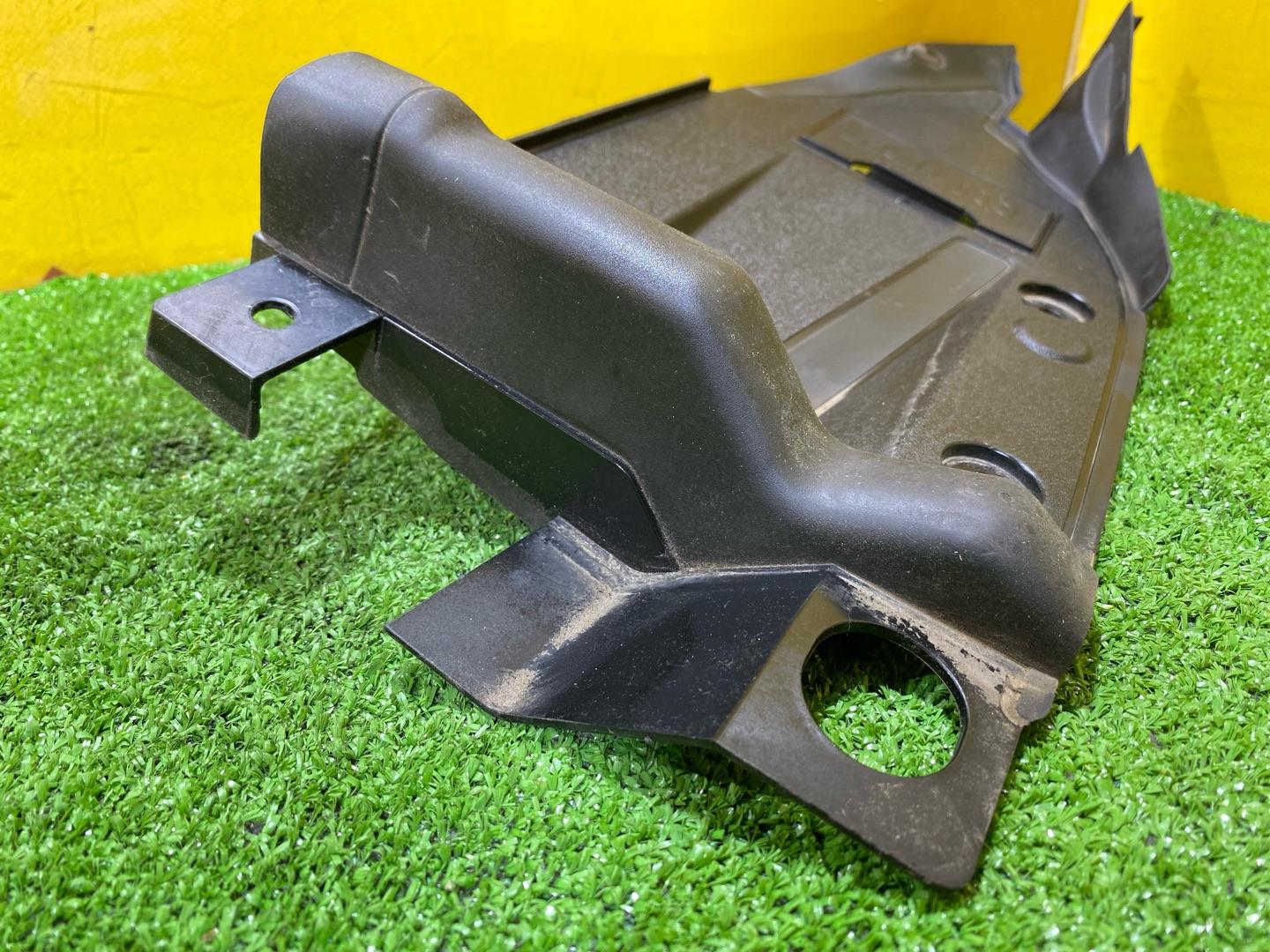 планка под капот Audi e-tron Sportback 1 поколение 2020, электро, 4KE821941A - фото №5