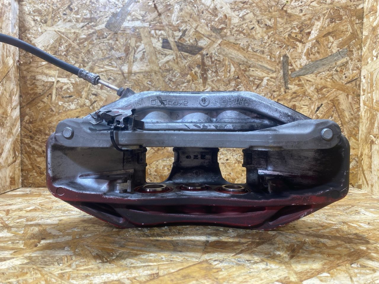 суппорт передний правый Audi Q7 4M 2016, 3.0 л., дизель, 4M0615108C - фото №1