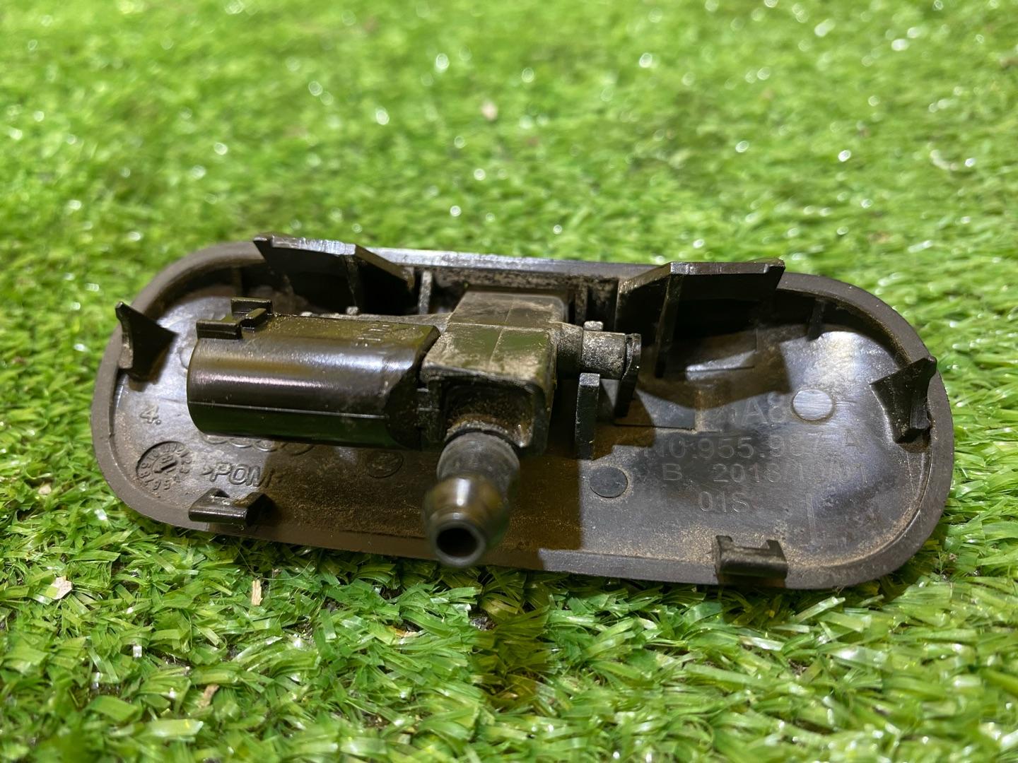 форсунка омывателя лобового стекла Audi A8 D5 2019, 3.0 л., дизель, 4N0955987A - фото №4