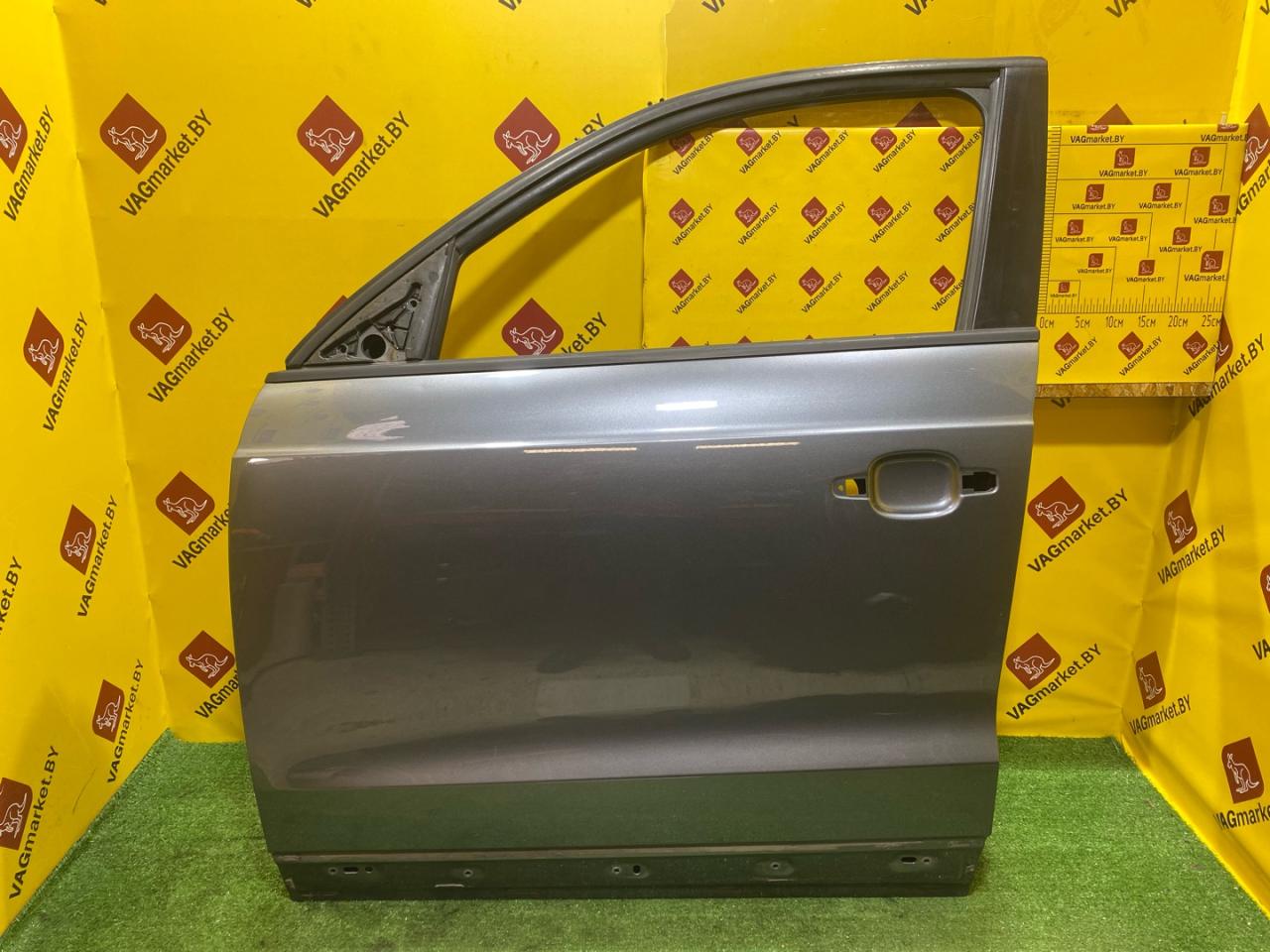 дверь передняя левая Audi Q3 8U 2012, 2.0 л., бензин, 8U0831311B - фото №1
