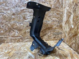 крепление ( кронштейн ) крыла Audi Q7 4M 2016, 3.0 л., дизель, 4M0821137B