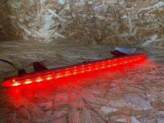 дополнительный стоп-сигнал Audi Q7 4M 2016, 3.0 л., дизель, 4M0945097