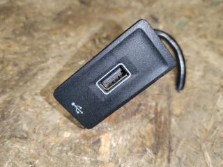 разъем AUX / USB Volkswagen Touareg 3 поколение 2019, 3.0 л., дизель, 760035222