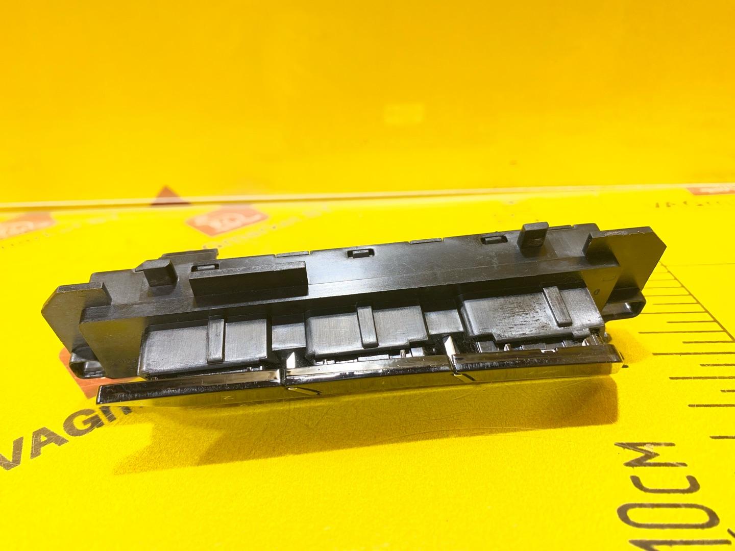 блок управления сиденьем Audi A8 D5 2019, 3.0 л., дизель, 4N0959770B - фото №6
