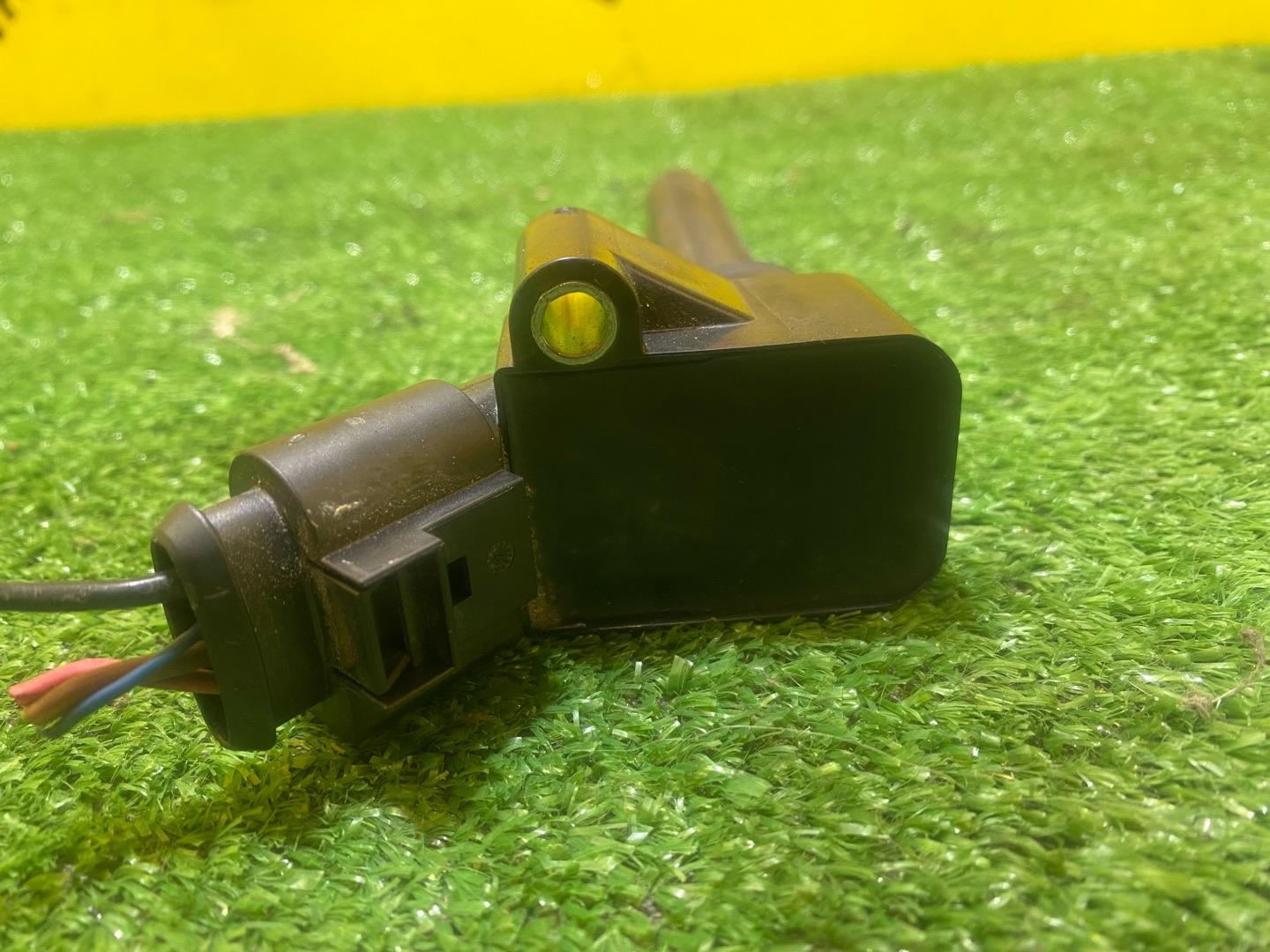 катушка зажигания Skoda Octavia 3 поколение (A7) 2016, 1.8 л., бензин, 06L905110E - фото №6
