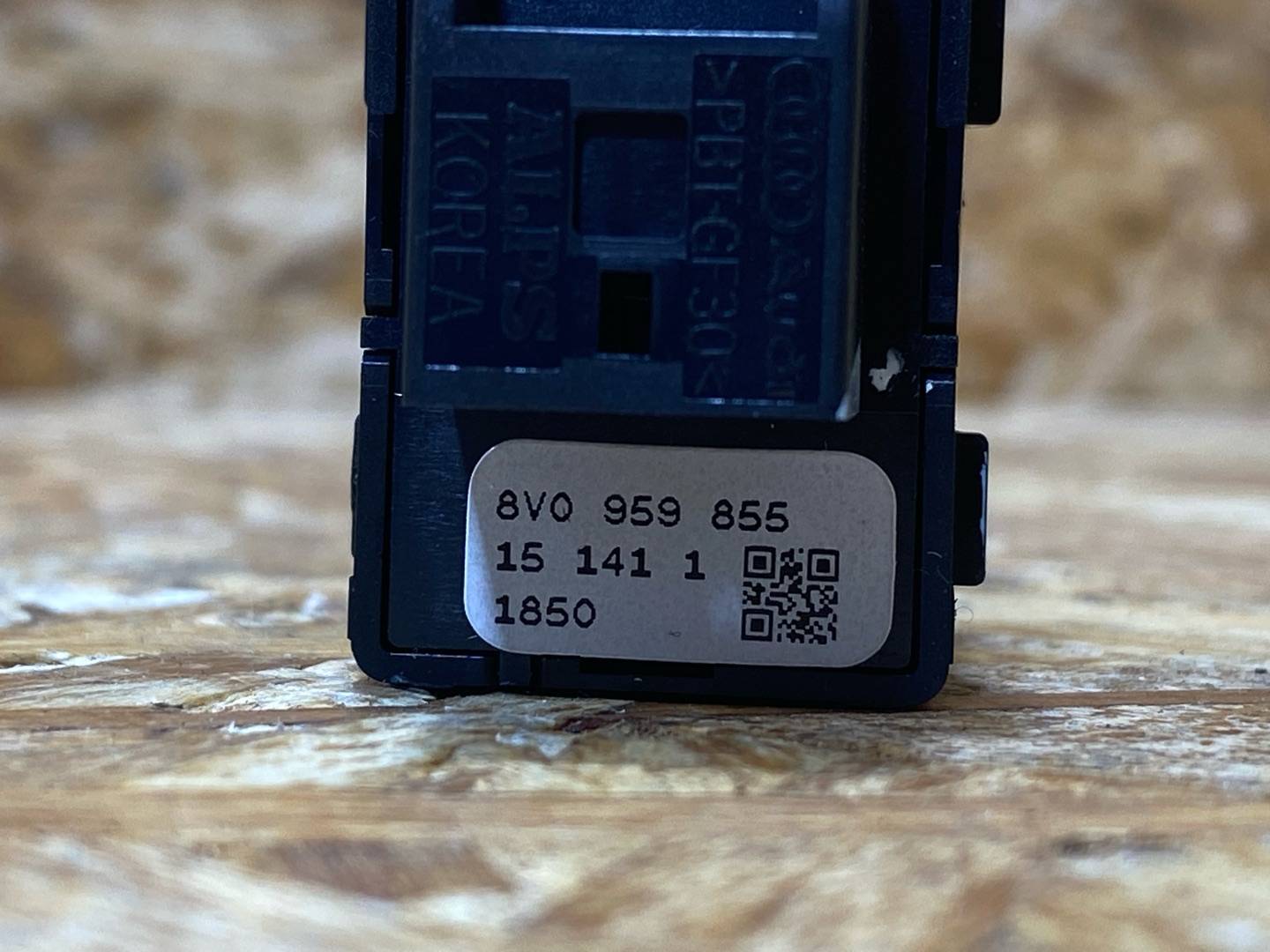 кнопка стеклоподъемника Audi A3 8V 2015, 1.4 л., бензин, 8V0959855 - фото №7