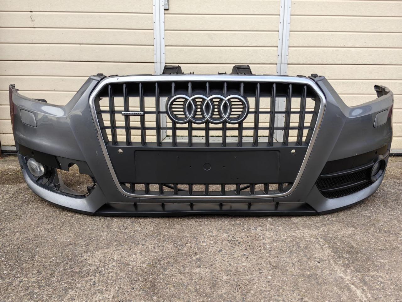 бампер передний Audi Q3 8U 2012, 2.0 л., бензин, 8U0853651J, 8U0807061B, 8U0807065A, 8U0807066A - фото №1