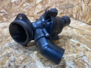 корпус термостата Volkswagen Transporter T6 2018, 2.0 л., дизель, 03L121111AF