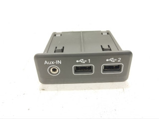 разъем AUX / USB Renault Megane 4 поколение [рестайлинг] (2020 - 2026), 1.5 л., дизель, универсал, 280231941R