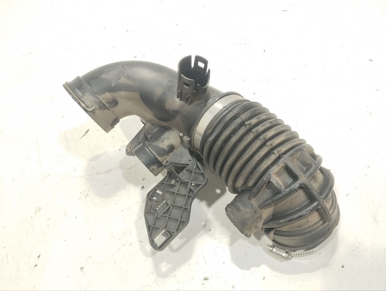 патрубок воздушного фильтра BMW 5 серия G30/G31 G30 2019, 3.0 л., дизель, АКПП, седан, 8571705 - фото №1