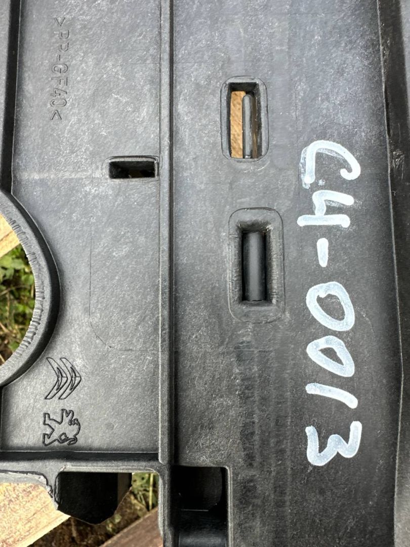 передняя панель крепления облицовки (телевизор) Citroen C4 Spacetourer 1 поколение 2022, 1.5 л., дизель, АКПП, 9806629380, 9814471380 - фото №1