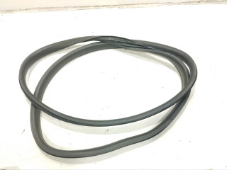 уплотнитель двери Renault Megane 4 поколение [рестайлинг] (2020 - 2026), 1.5 л., дизель, универсал