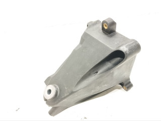 кронштейн двигателя Mercedes-Benz S-Класс W222/C217/A217 [рестайлинг] 2017, 4.0 л., бензин, АКПП, седан, задний привод, A2762232004