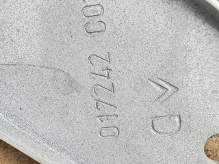 крепление ( кронштейн ) крыла Citroen C4 Spacetourer 1 поколение 2022, 1.5 л., дизель, АКПП, 017242C02