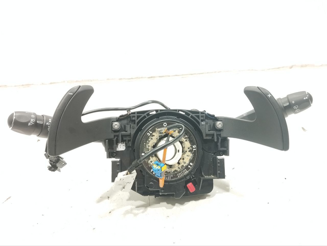 переключатель подрулевой (стрекоза) Citroen C4 Spacetourer 1 поколение 2022, 1.5 л., дизель, АКПП, 98302853ZD, 98180635ZD - фото №1