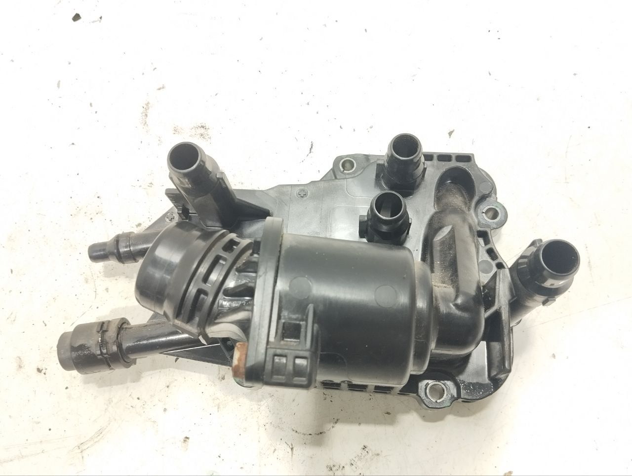 корпус термостата BMW 5 серия G30/G31 G30 2019, 3.0 л., дизель, АКПП, седан, 8576288 - фото №1