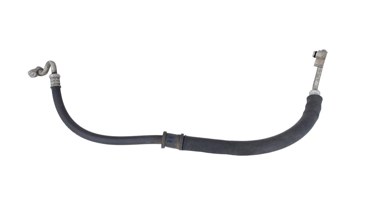 трубка кондиционера Mitsubishi Space Wagon 2 поколение (Typ N30/N40) 1998, 2.0 л., бензин - фото №1