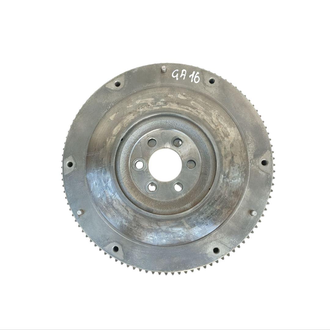 маховик Nissan Primera P10 1997, 1.6 л., бензин, 1231190J00 - фото №1