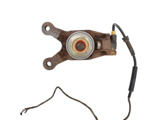 кулак задний левый Renault Laguna 1 поколение 1997, 2.0 л., бензин, хетчбэк 5 дв.