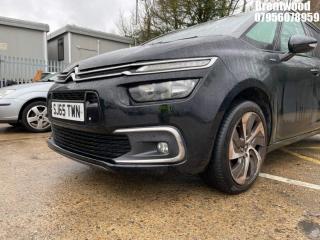 бампер передний Citroen C4 Grand Picasso 2 поколение 2015, 1.6 л., бензин, АКПП, чёрный