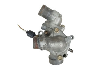 корпус термостата Mitsubishi Outlander 1 поколение 2004, 2.0 л., 4G63 (DOHC 16V), бензин