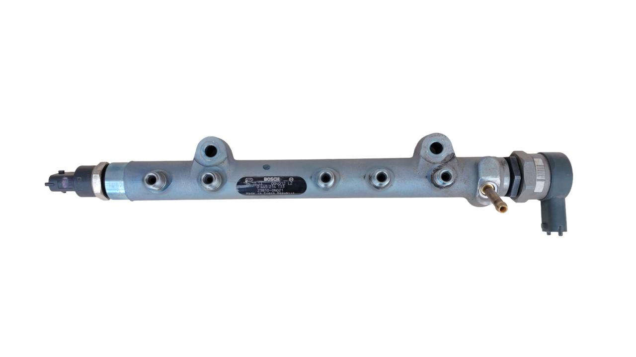 топливная рампа Toyota Yaris XP9 2007, 1.4 л., дизель, 23810-0N021, 0445214133 - фото №1