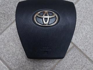 подушка безопасности водителя Toyota Prius V 1 поколение ZVW41 2015