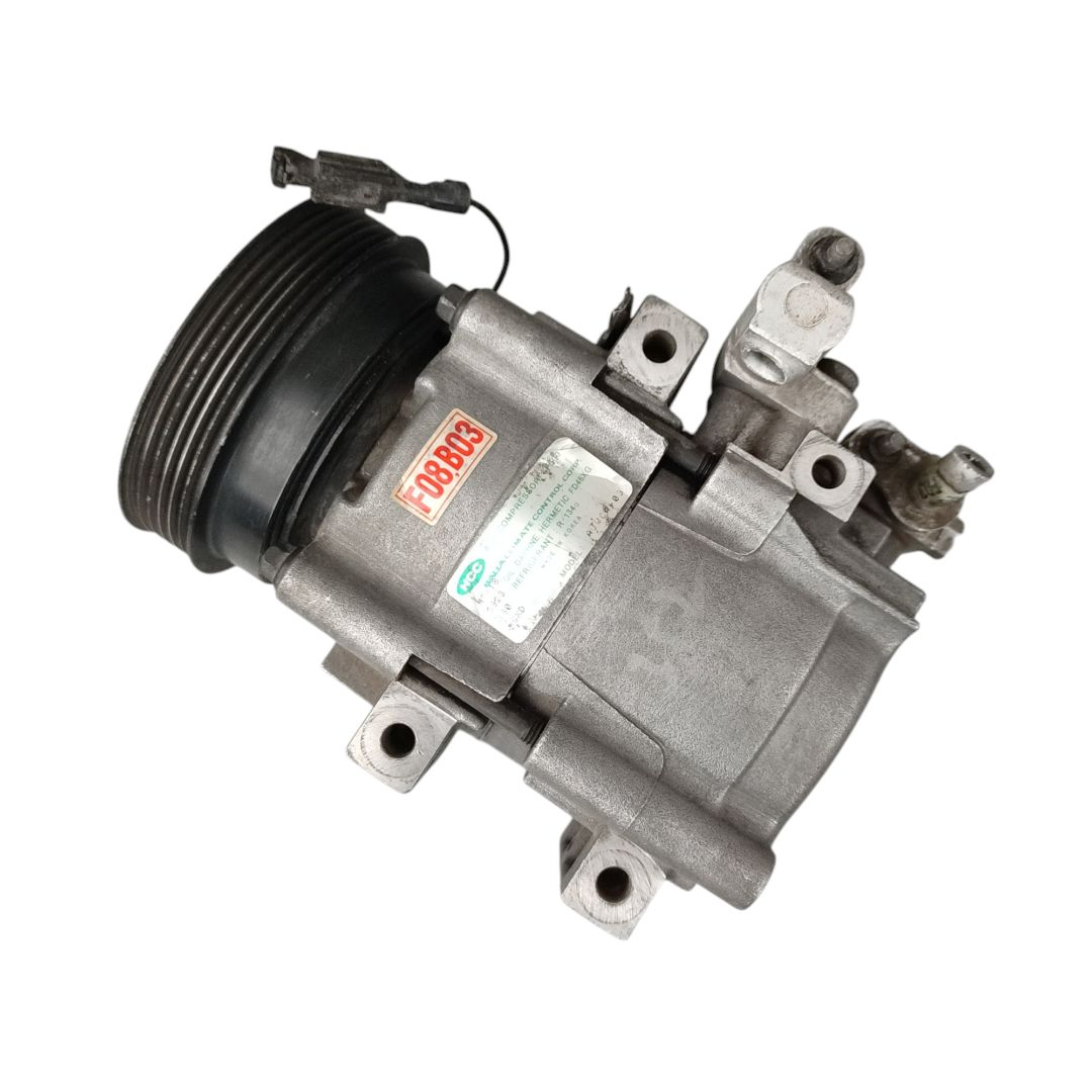 компрессор кондиционера Hyundai Santa Fe 1 поколение (SM) 2002, 2.0 л., D4EA, дизель, F500-AJWCA-03 - фото №1