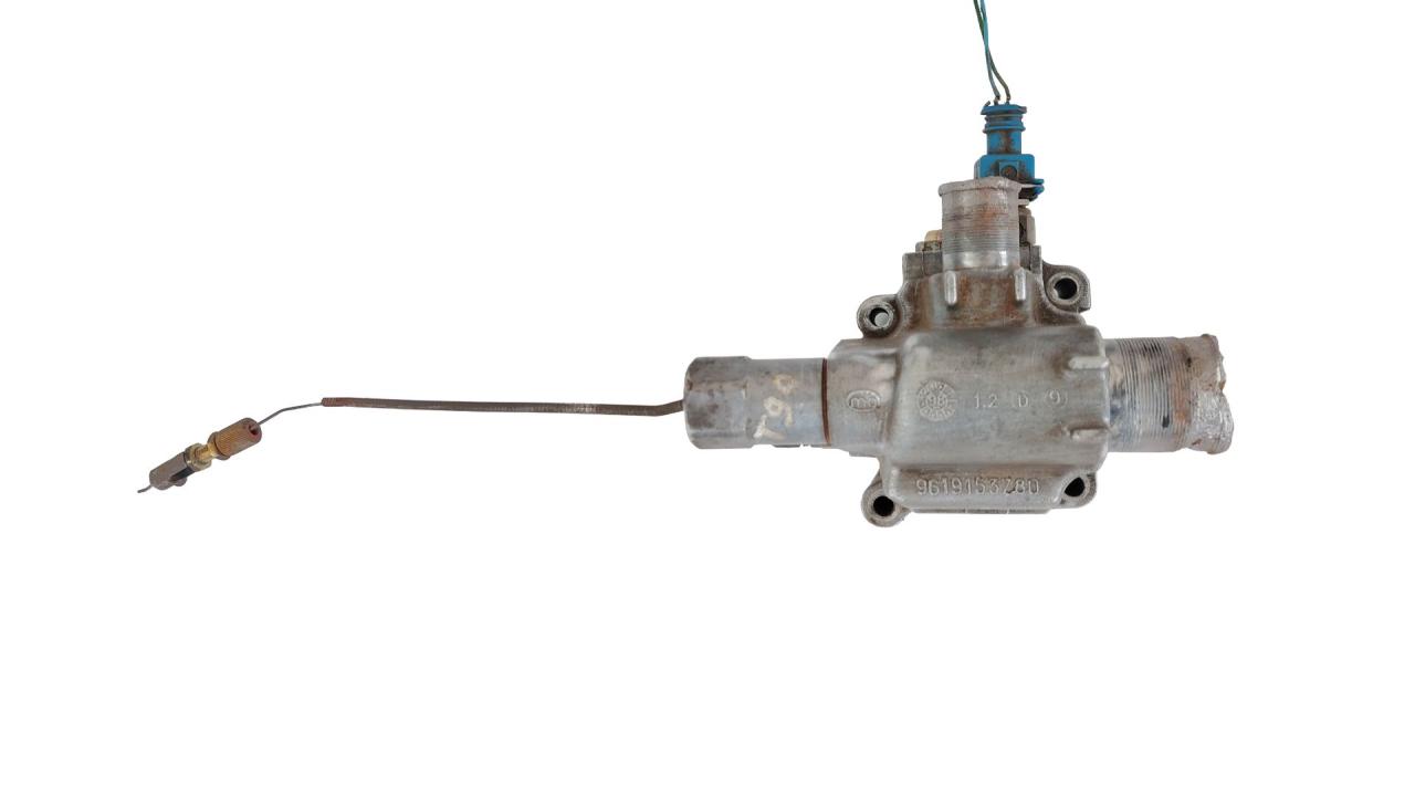 корпус термостата Peugeot Boxer 1 поколение 1998, 2.5 л., T9A (DJ5), дизель, 9619153780 - фото №1