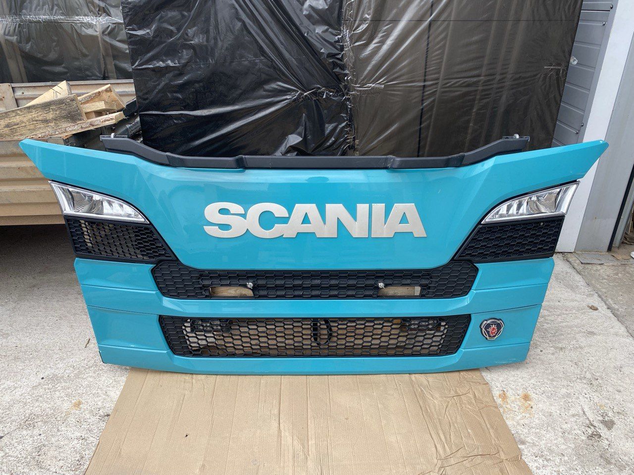капот Scania 6-series, 2977831, 2948555, 2948556 - фото №1