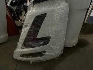 Окантовка левой фары Volvo FH Aero, 78560449, 78625869, 78560434