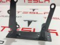 Кронштейн накладки, стойки В Tesla Model X 1 поколение 2016, 1052517-00-H - фото №2