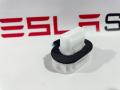 Клипса крепления заднего сиденья Tesla Model 3 1 поколение 2019, 1099583-00-C - фото №2