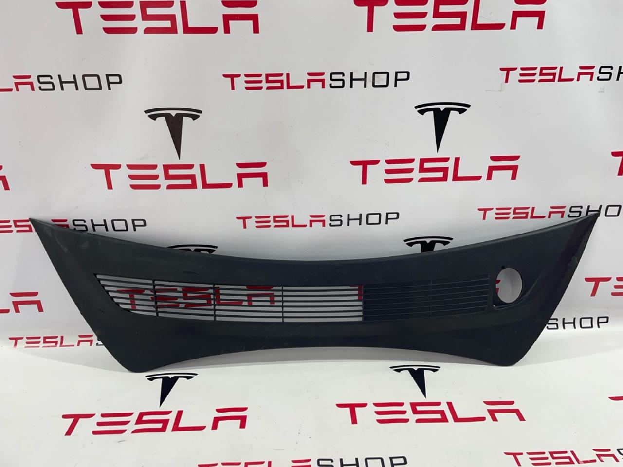 Подкапотный пластик бокса Tesla Model 3 1 поколение 2019, 1081693-00-C, 1081675-00-C, 1081692-00-B - фото №1