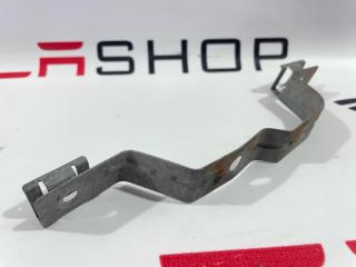 кронштейн крепления подкрылка переднего правого Tesla Model 3 1 поколение 2019, 1104541-00-B