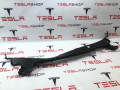 Подкапотная накладка стеклоочистителей Tesla Model 3 1 поколение 2022, 1081676-00-G, 1081693-00-G - фото №2