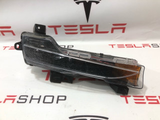 фара противотуманная правая Tesla Model 3 1 поколение 2022, 1077390-00-F
