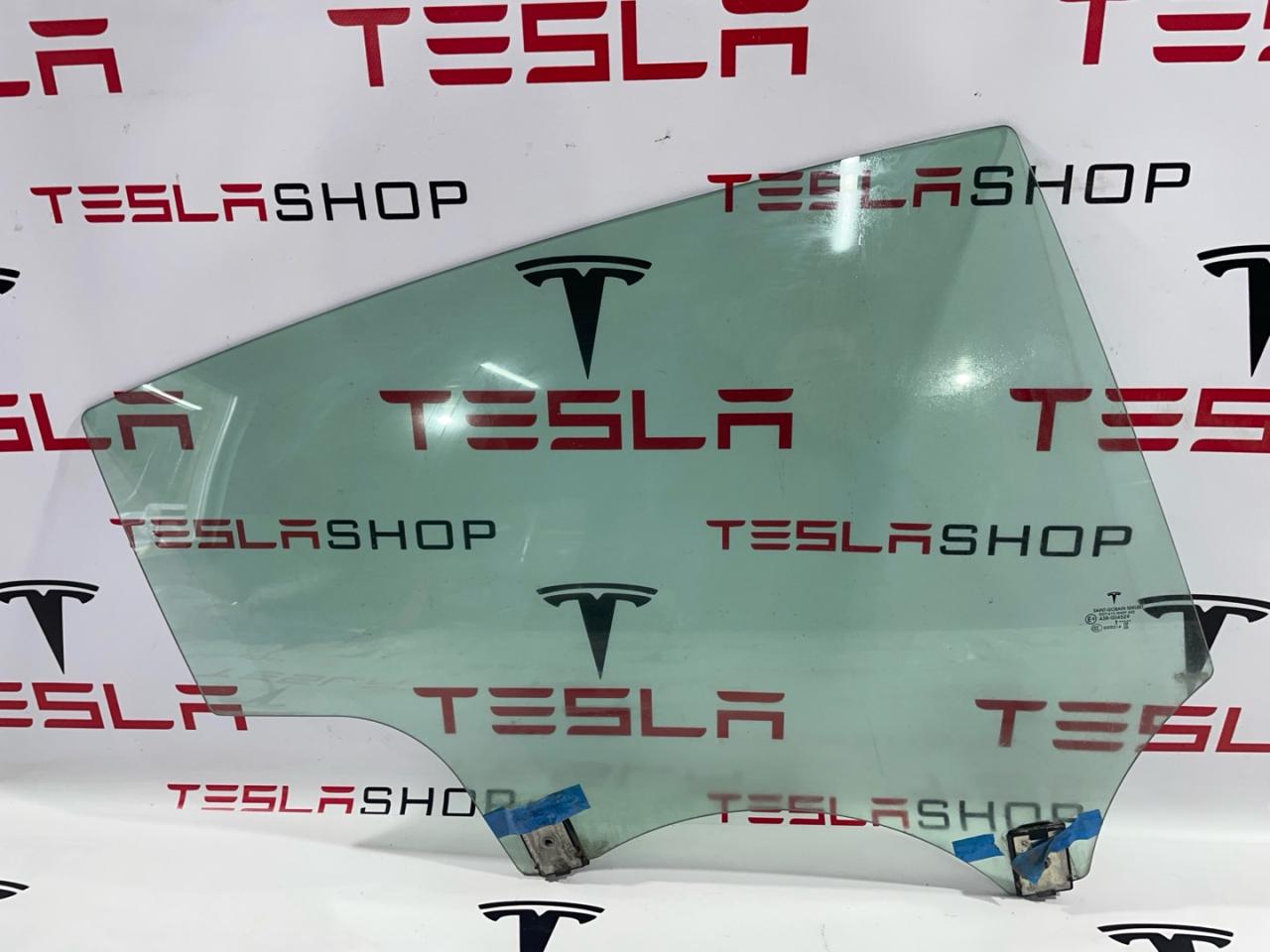 стекло двери задней правой Tesla Model 3 1 поколение 2019, 1077905-99-C - фото №1