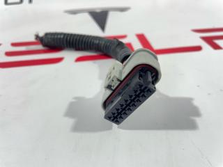 разъем (фишка) проводки Tesla Model 3 1 поколение 2019, 106796100E, 1567964-02-A