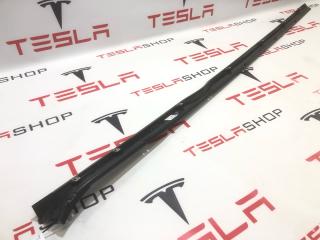Молдинг накладки порога Tesla Model S 1 поколение [2-й рестайлинг] (2021 - 2026), 1012217-00-G