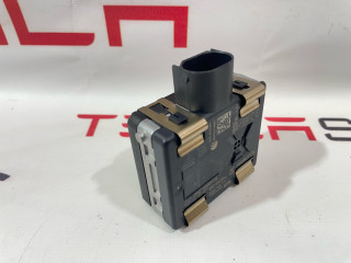 радар / датчик активного круиз контроля Land Rover 2016, J9C3-96768-AC, J9D3-96768-AB, J9D3-96768-AC, J9D3-96768-AD, J9D3-96768-AE, J9D3-96768-AF, J9D3-96768-AG, K8D2-96768-AC, K8D2-96768-AD, K8D2-96768-AE, K8D2-96768-AF, K8D2-96768-AG, K8D2-96768-AH, K8D2-96768-AJ, K8D2-96768-AK, L9C3-96768-AB, L9C3-96768-AC, L9C3-96768-AD, LK72-96768-AB, LK72-96768-AC, LK72-96768-AD, LK72-96768-AE, LK72-96768-AF, LK72-96768-AG, LX73-96768-AB, LX73-96768-AC, LX73-96768-AD, LX73-96768-AE, LX73-96768-AF, LX73-96768-AG