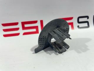 Кронштейн крепления парктроника Tesla Model 3 1 поколение 2019, 1088438-00-A