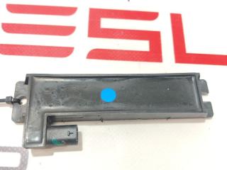 Антенна системы комфортного доступа Tesla Model X 1 поколение 2016, 1043129-00-B, X-12069-008R1-F