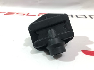 Штуцер Tesla Model Y 1 поколение 2020, 1094759-00-D