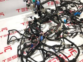 разъем (фишка) проводки Tesla Model X 1 поколение 2019, 1072447-82-A, 2036885-00-A, 3072447-02-C, 2072447-00-A