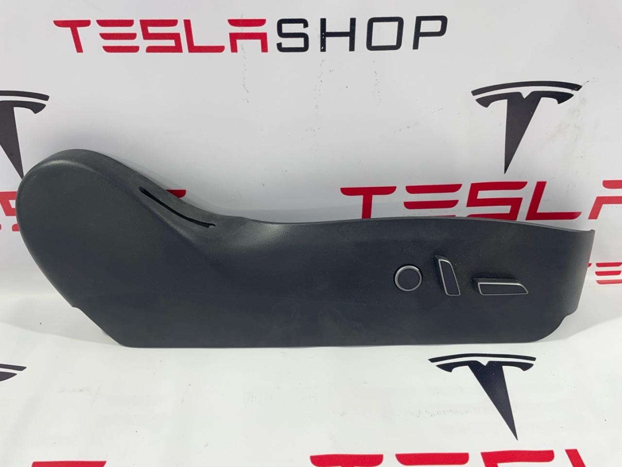 накладка на сиденье правая Tesla Model Y 1 поколение 2020, 1098349-00-F, 1551855-01-A, 1098348-00-F, 1551855-97-A - фото №1