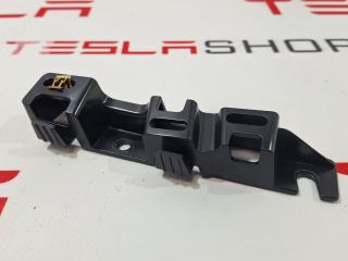 Кронштейн накладки, стойки В Tesla Model X 1 поколение [рестайлинг] 2022, 1108816-00-A